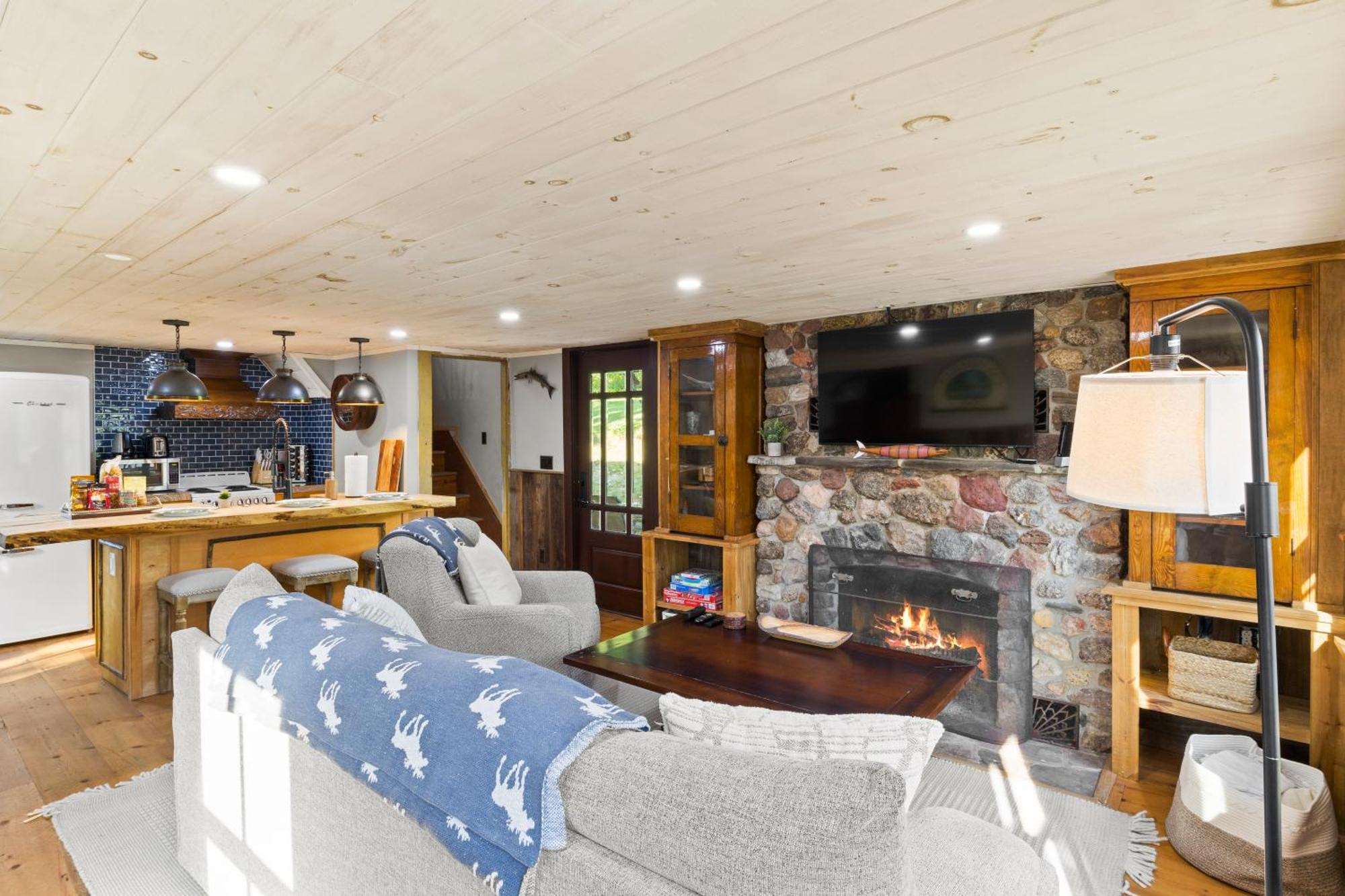 Cozy Two Bedroom Home On Canandaigua Lake Rushville エクステリア 写真